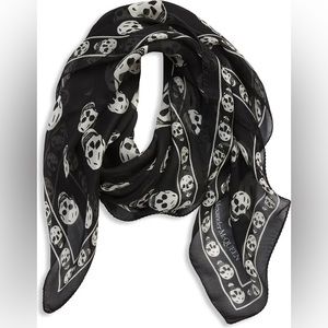 Alexander McQueen Skull Silf Scarf